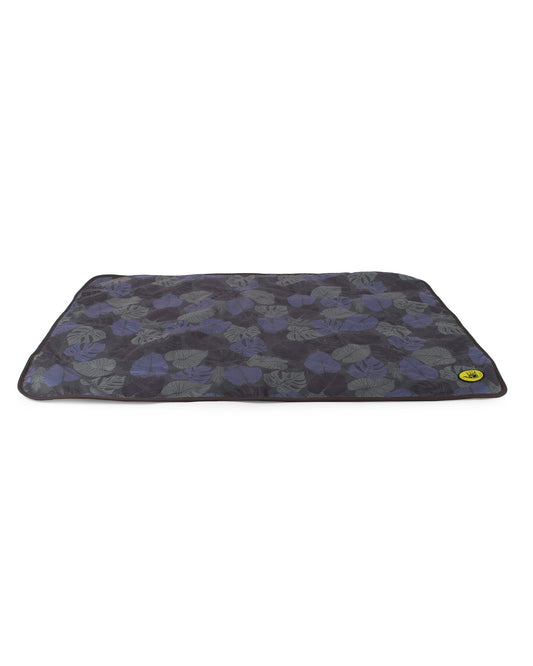 Sun & Sand Waterproof Throw - Tropical Green